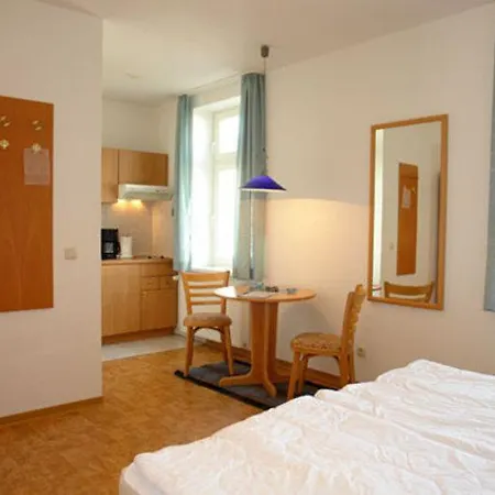 Hans By Rujana * Binz