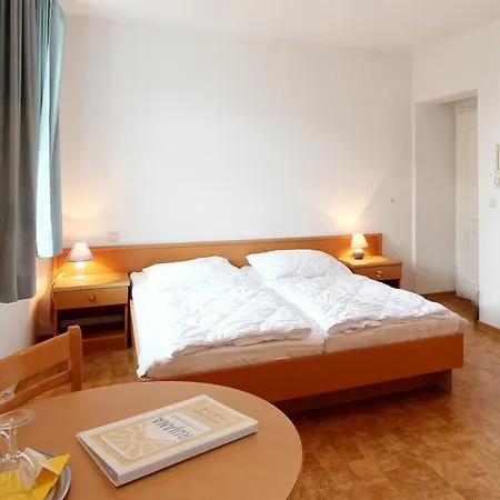 Hans By Rujana Apartment Binz